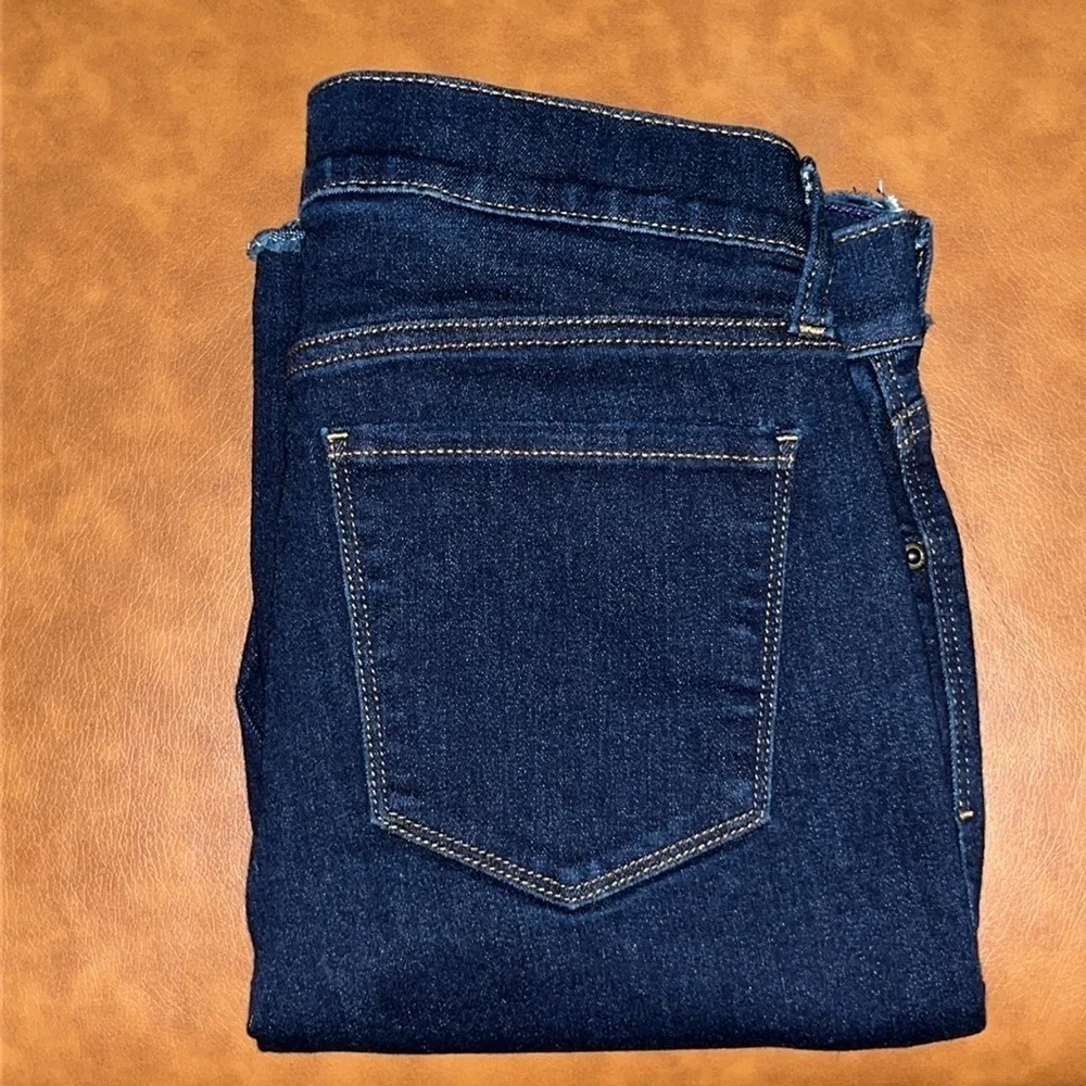 NYDJ Briella Short Size 6-SOLD - Picture 3 of 16